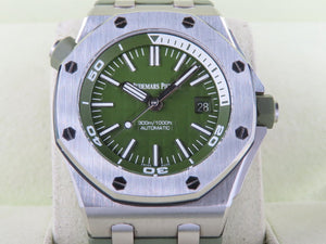 Audemars Piguet Royal Oak Diver Green Dial 42 mm 15710 September 2018