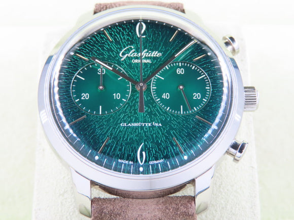 Glashutte Sixties Chronograph Green Dial 42 mm Annual Edition 1-39-340-522-04 December 2021
